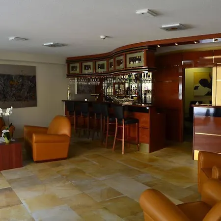 酒店 Wellnesshotel Schoenblick 埃赫施塔特