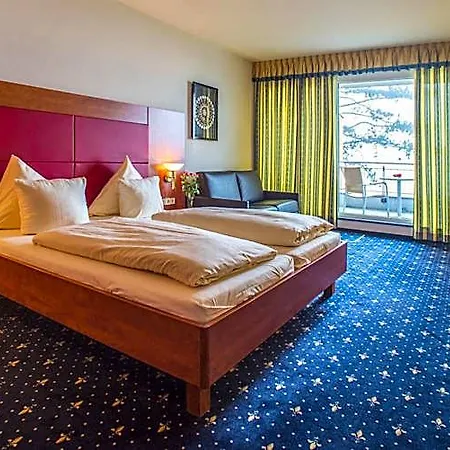 Wellnesshotel Schoenblick 4*